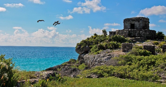 Cancun Archaeological Tours: Super Deals to Chichen Itza and Ruins.